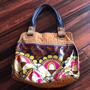 Fossil Key-per with magnetic closure